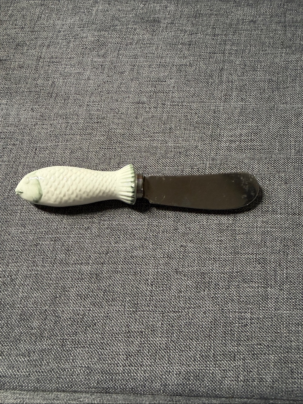 Vintage Shafford Fish-Handle Butter Knife - White Porcelain Handle (Set of 4) - Picture 5 of 9